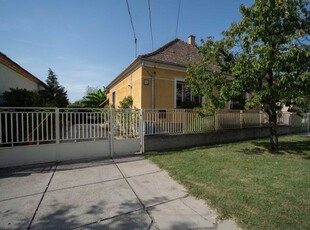 Eladó családi ház Kecskéd, Malom utca