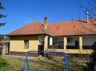 Eladó családi ház Tápióbicske