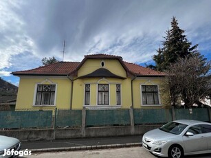 Miskolc, Meggyesalja utca 35