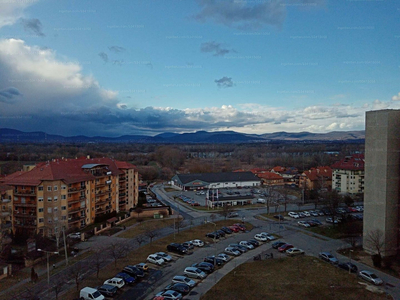 Eladó panel lakás - Dunakeszi, Barátság útja