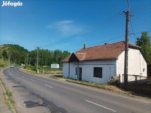 Bátonyterenyén 21.számú főút mellett Üzlethelyiség eladó