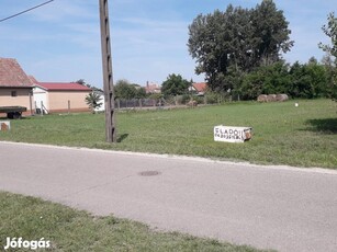 Telek erdőtelken.dupla