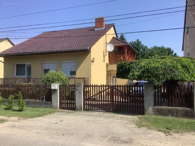 Győrújbarát, ingatlan, ház, 150 m2, 92.990.000 Ft