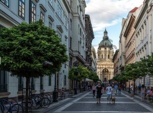 Eladó téglalakásBudapest, V. kerület, Belváros