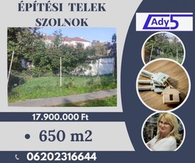 Eladó telekSzolnok