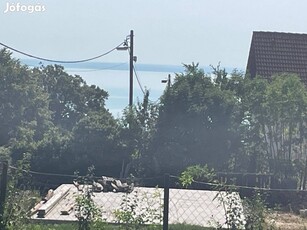 Balatonalmádiban eladó egy belterületi, panorámás építési telek