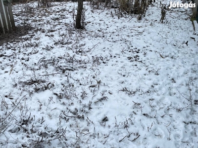 Építési telek bontandó házzal eladó