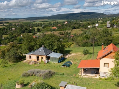 Mesés telek Bajon, ahol a természet szépsége és a panoráma elbűvölően