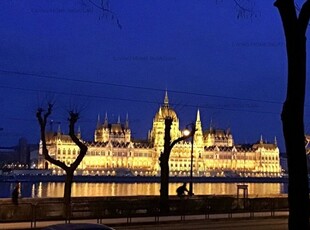 Eladó téglalakásBudapest, II. kerület, félemelet