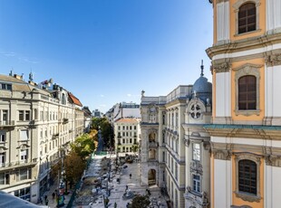 Eladó téglalakásBudapest, V. kerület, Belváros, Papnövelde utca, 4. emelet