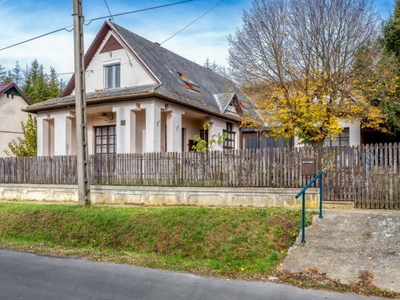 Eladó családi ház Felsőpetény, Alkotmány utca