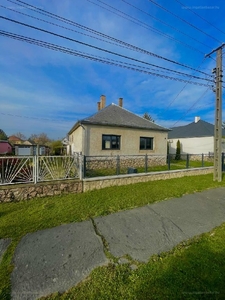 Komárom, ingatlan, ház, 93 m2, 58.000.000 Ft