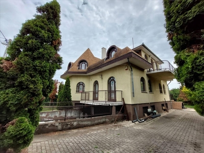 Eladó átlagos állapotú ház - Budapest XVIII. kerület