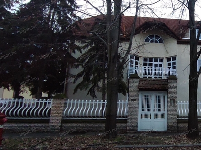 Eladó egy 380 nm-es családi ház Budapest, XX. kerületében, 535 nm-es - XX. kerület, Budapest - Ház