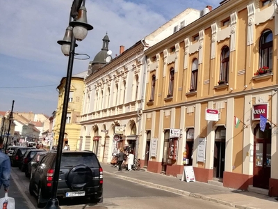 Lakás Pápa sétálóutcájában - Pápa, Veszprém - Lakás