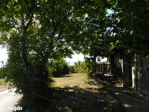 Balatoni panorámás zártkert Balatongyörökön eladó!