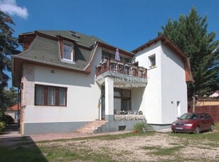 Eladó családi ház Budapest, XV. kerület