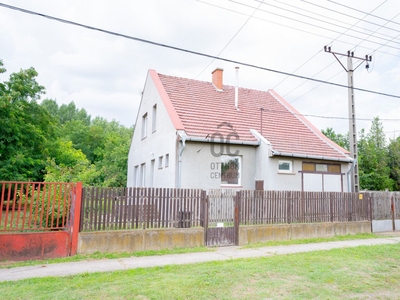 Azonnal birtokba vehető 2 szintes derecskei ház - Derecske, Hajdú-Bihar - Ház