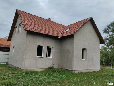Eladó családi ház - Abony, Pest megye