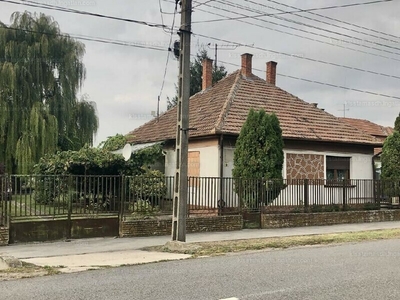 Eladó családi ház - Albertirsa, Vasút utca