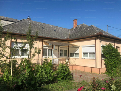 Eladó családi ház - Erk, II. Rákóczi Ferenc út