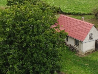 Eladó hétvégi házas nyaraló - Rezi, Szőlőhegy