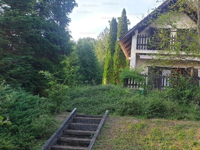 Eladó hétvégi házas nyaraló - Várgesztes, Komárom-Esztergom megye