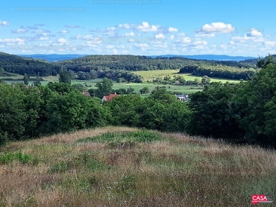 Eladó lakóövezeti telek - Balatonszőlős, Veszprém megye