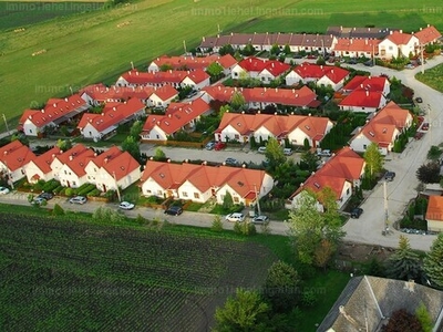 Eladó sorház - Etyek, Szőlőhalom lakópark