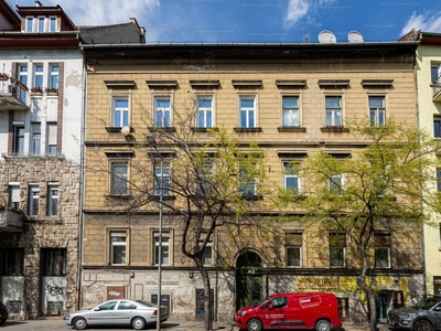 Eladó tégla lakás - II. kerület, Szilágyi Erzsébet fasor 31.