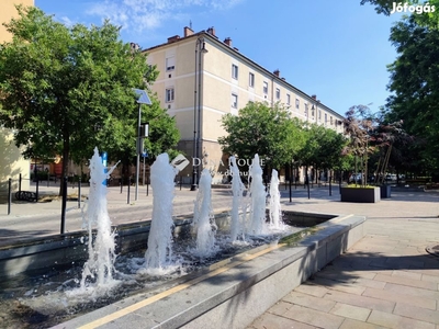 Kecskemét RÁKÓCZI ÚTON LAKÁS GARÁZZSAL ELADÓ! - Kecskemét, Bács-Kiskun - Lakás