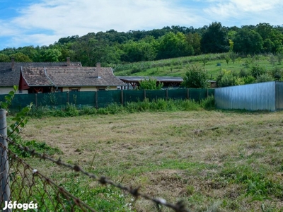 Lakóövezeti összközműves 1634 nm-es telek, 5 km-re a Zamárdi szabadstr - Balatonendréd, Somogy - Telek, föld