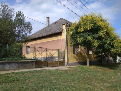 Eladó családi ház - Regöly, Hunyadi János utca