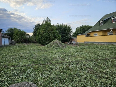 Eladó lakóövezeti telek - Balatonfőkajár, Kossuth Lajos utca