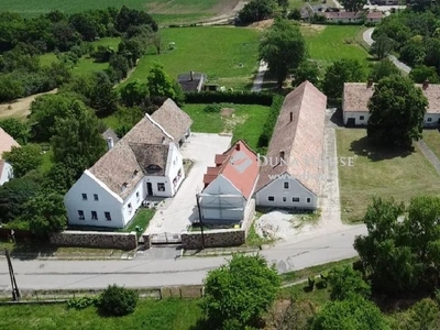 Mencshely, ingatlan, ház, 340 m2, 350.000.000 Ft