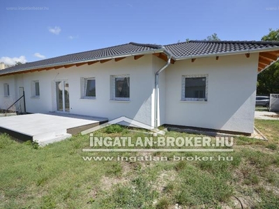 újépítésű, Szigetszentmárton, ingatlan, ház, 88 m2, 49.900.000 Ft