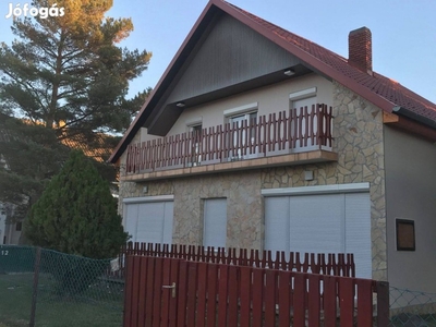 Balatonfenyvesen 2 szobás apartman kiadó