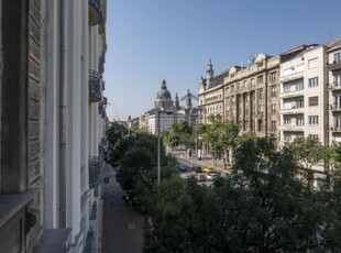 Eladó téglalakásBudapest, VI. kerület, 2. emelet