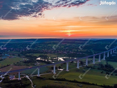 Balatonföldvár, eladó nyaraló