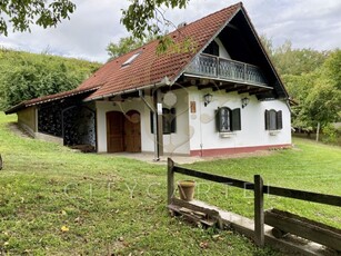 Eladó nyaraló Balatonlelle