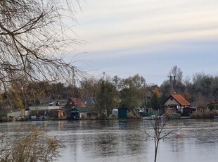 Eladó telek Várpalota