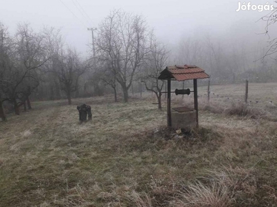 Eladó telek Vác Grónár