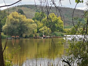 Eladó telek Kisecset