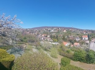 Eladó telek Pécs