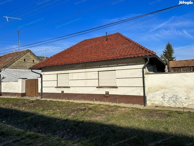 Bácsalmás, felújítandó, 135 nm-es családi ház eladó - Bácsalmás, Bács-Kiskun - Ház