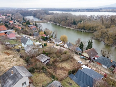 Eladó telekVác, Kisvác-Buki, Tópart utca