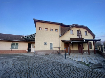 Pilis, ingatlan, üzleti ingatlan, 500 m2, 119.000.000 Ft