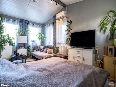 Feketehegyen nappali+2 szobás családi ház eladó! - Székesfehérvár, Fejér - Ház