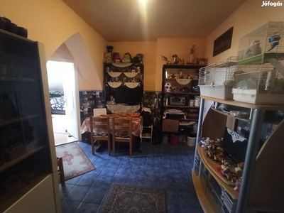 Mikepércsi úton 4 szobás tégla lakás eladó! - Debrecen, Hajdú-Bihar - Lakás
