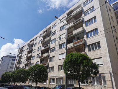 Eladó átlagos állapotú lakás - Budapest XIII. kerület